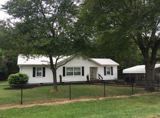 312 Cedar Dr, Lexington, NC 27292