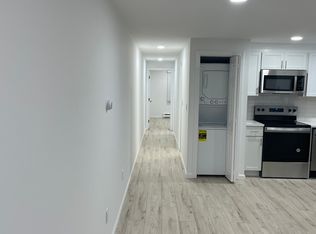 1029 Iyannough Rd APT 10B, Hyannis, MA 02601