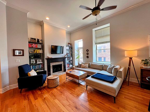 2nd image of 1470 W Carmen Ave #333-J