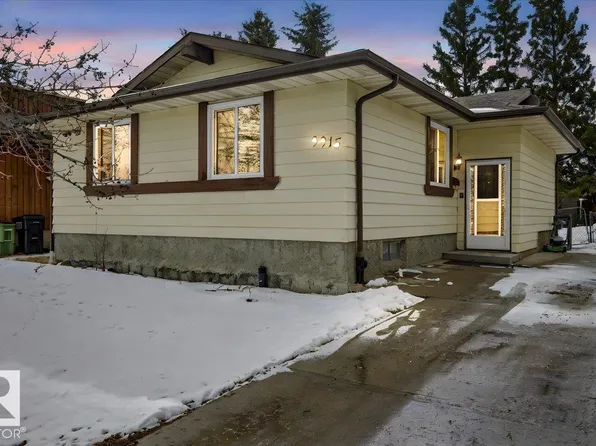 9915 173rd Ave NW, Edmonton, AB T5X 3Y1