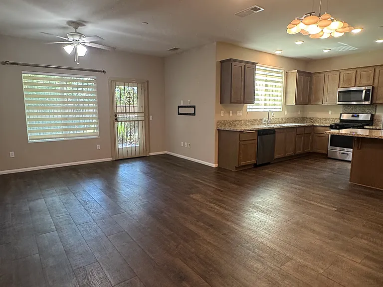 7866 Marbil Ln — Photo 32