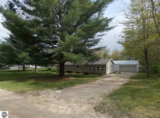 1125 Ziggy Rd, Farwell, MI 48622