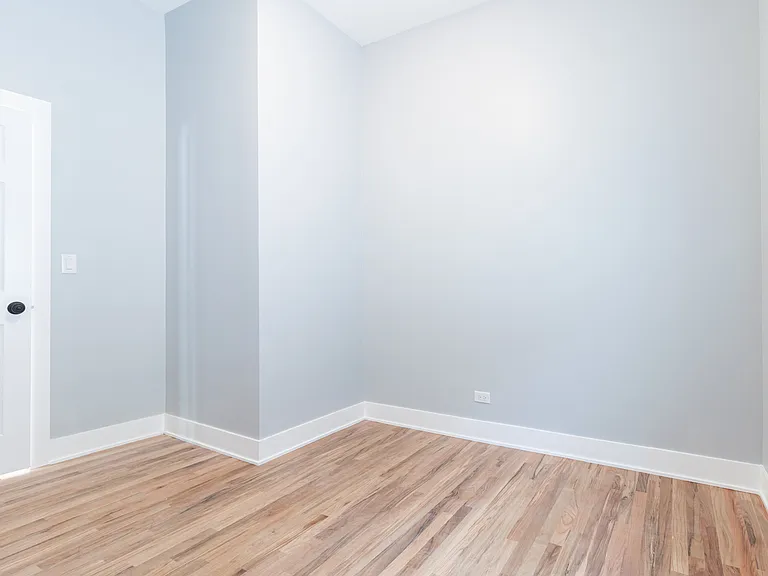 1742 N California Ave #2R — Photo 10
