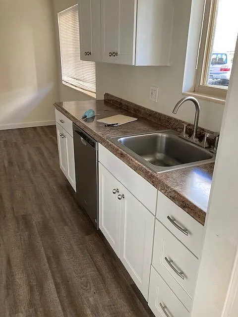 1 bed, 718 sqft, $1,745 — Photo 1