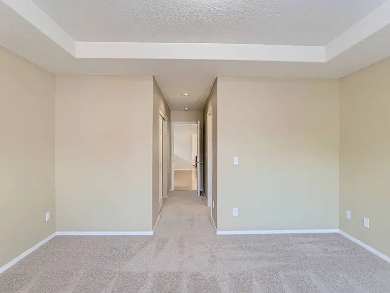 903 SE Elina Ave — Photo 16