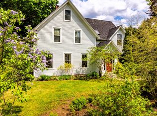 29 Spruce Street, Rockport, ME 04856
