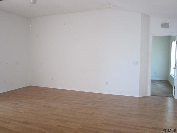 3rd image of 47 Perthshire Ln
