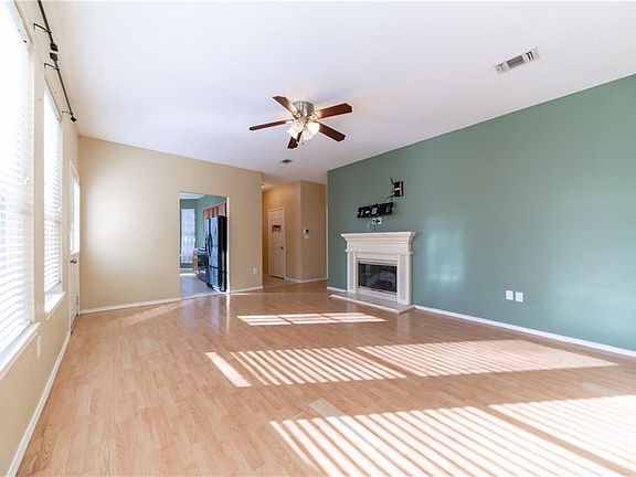 5th image of 3917 Parkhaven Dr