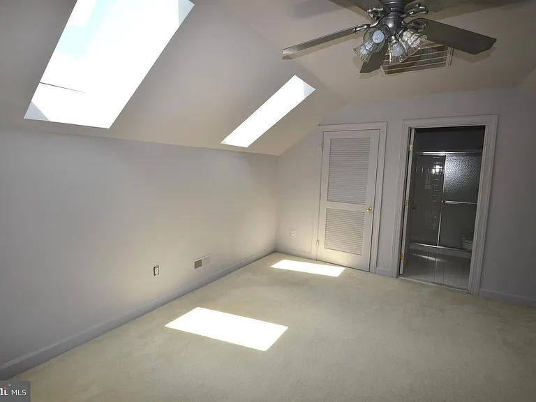 43706 Mink Meadows St — Photo 33