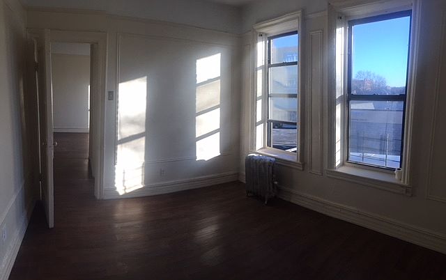 Building Photo 3