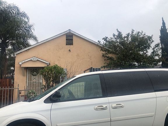 3rd image of 213 N Figueroa St