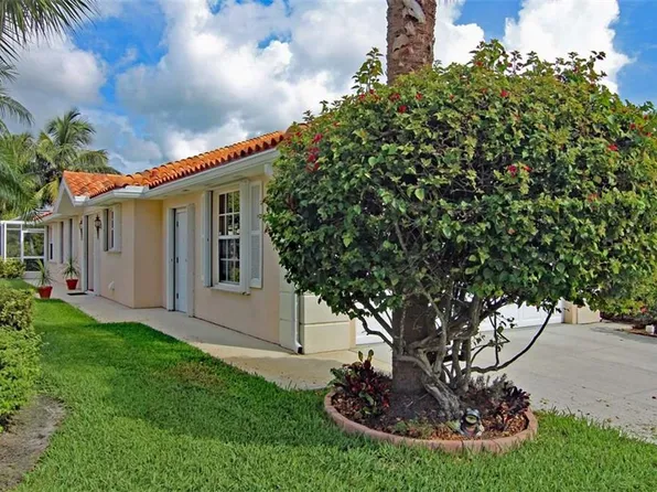 8300 SE Double Tree Dr, Hobe Sound, FL 33455