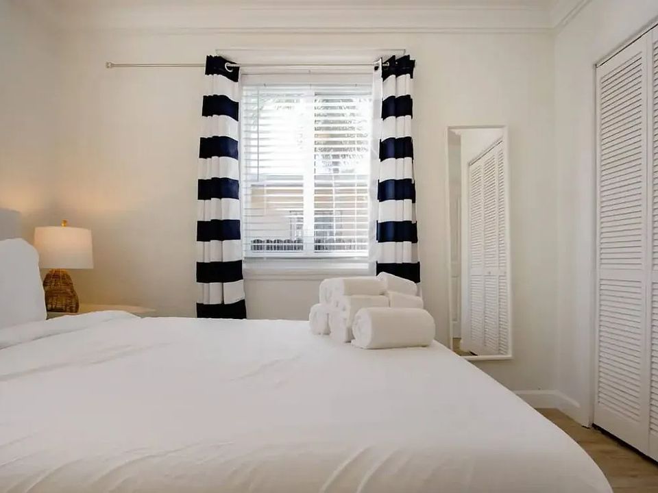 1st image of 78 Maple Ave #4