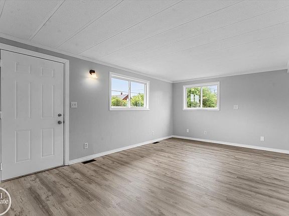 3rd image of 2317-2319 15th St