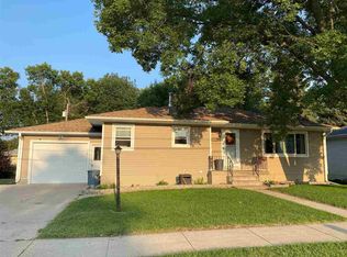 1006 N 11th St, Norfolk, NE 68701