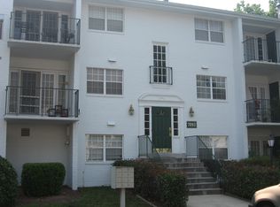 7093 Spring Garden Dr APT 102, Springfield, VA 22150