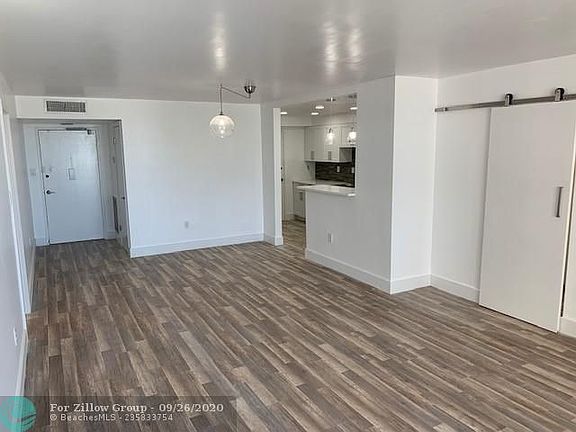4th image of 18011 Biscayne Blvd APT 502