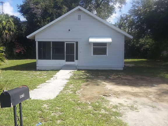 5th image of 1207 W Sycamore