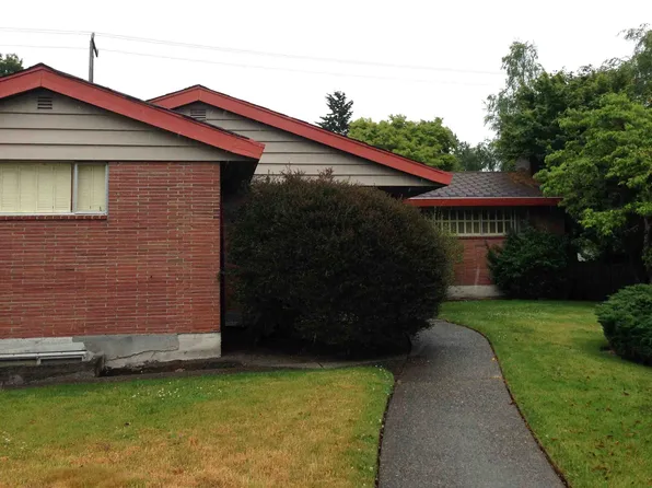 6818 44th Pl NE, Seattle, WA 98115