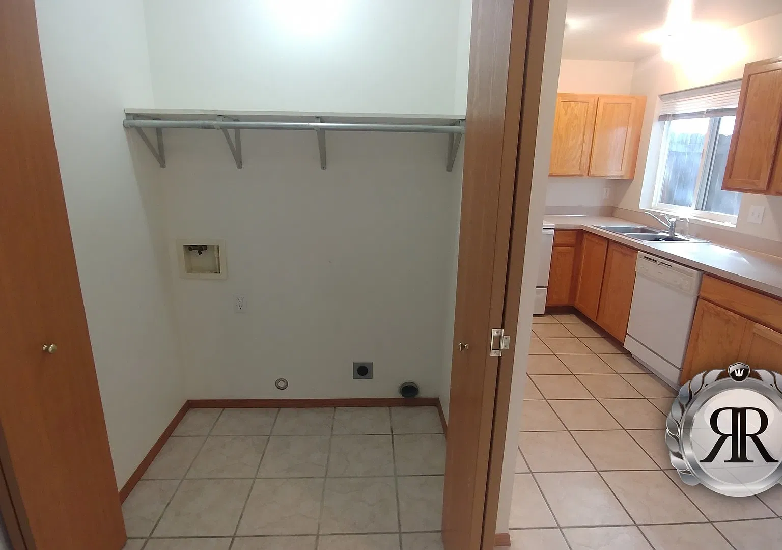 Just Updated! 2 Bedroom, 1 1/2 Bath Townhouse with 2 car garage — Photo 4