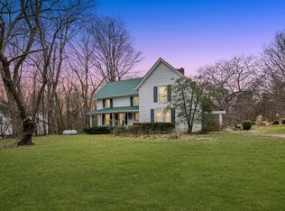 2360 Seven Mile Ferry Rd, Clarksville, TN 37040