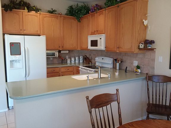 3rd image of 17331 E Calaveras Ave