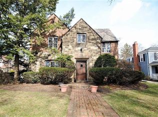 18701 Lomond Blvd, Shaker Heights, OH 44122