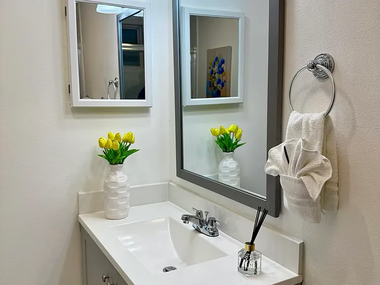 2515 Erato St #201 — Photo 13