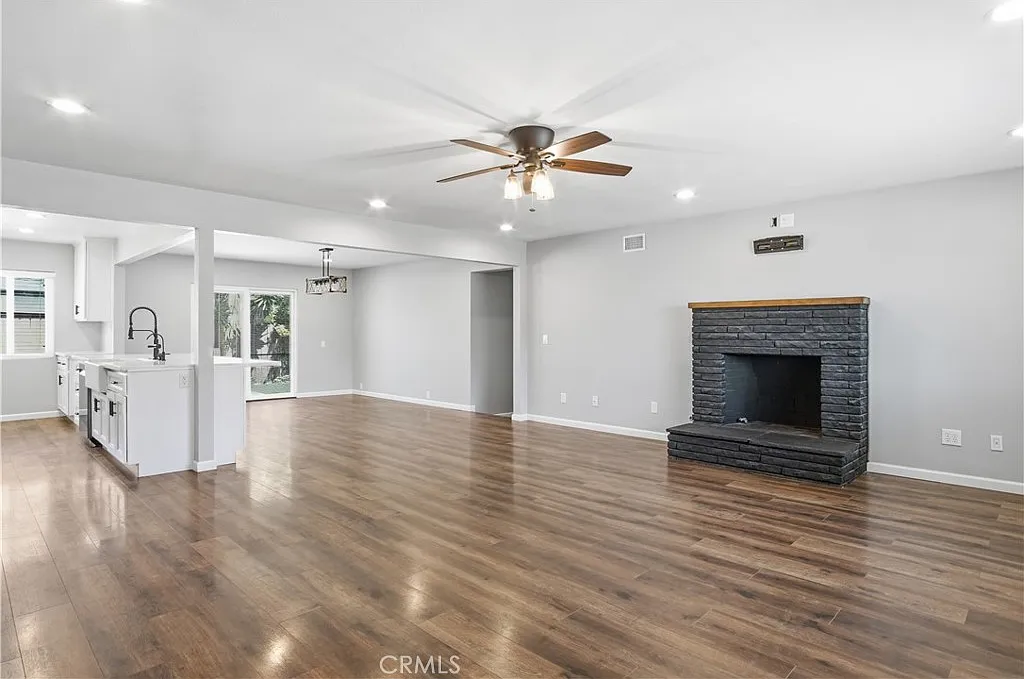 3 bed, 1767 sqft, $4,200 — Photo 3