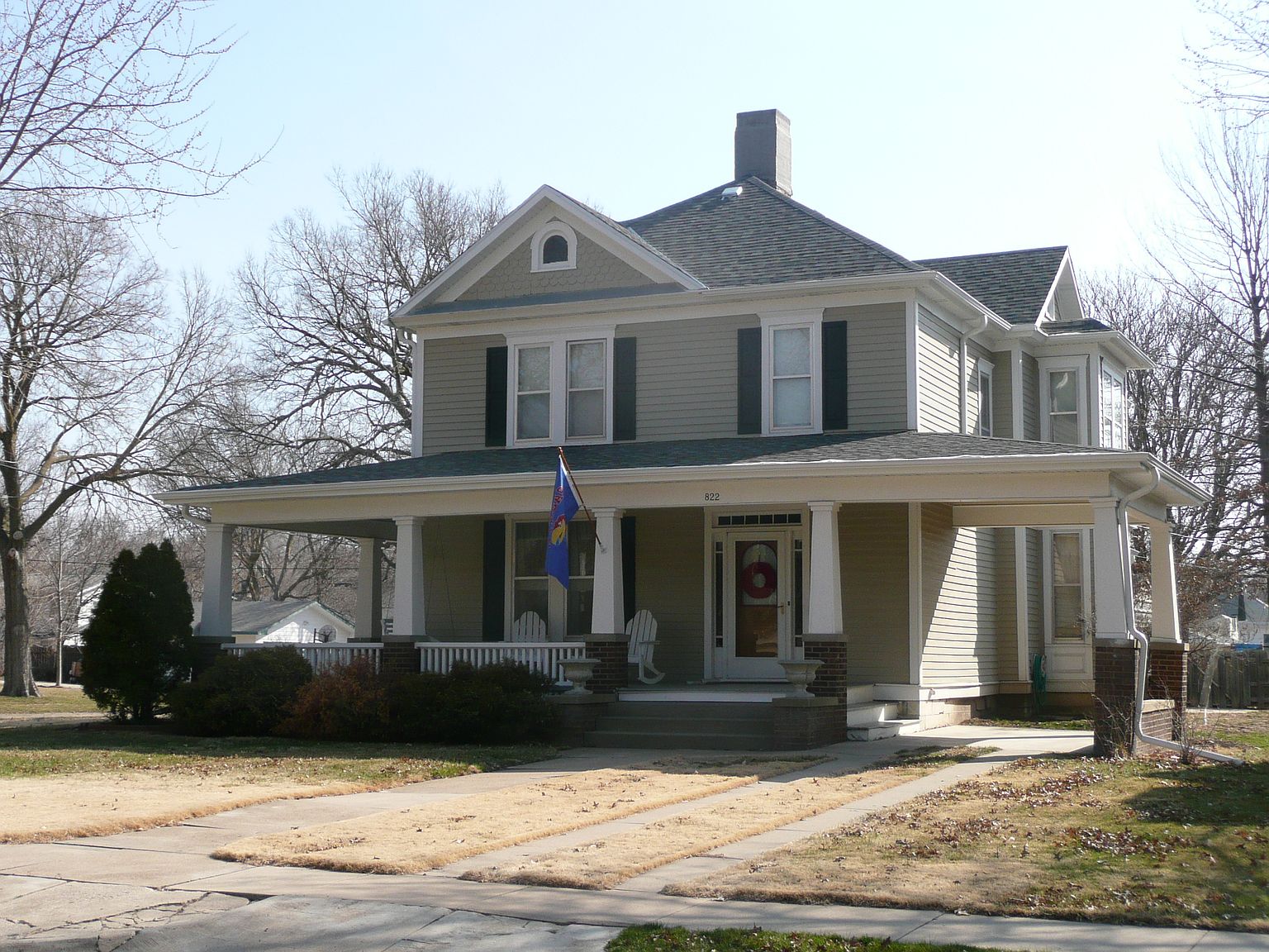 822 N 8th St Beatrice NE 68310 Zillow