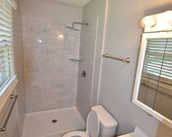 328 Desmond Dr — Photo 17