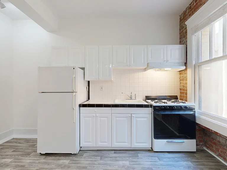 980 Bush St #407 — Photo 2