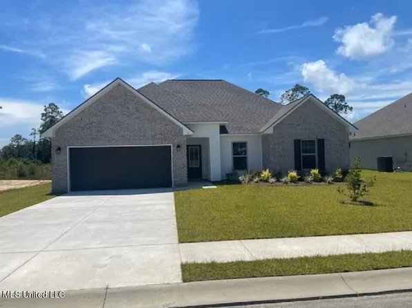 5 Bear Point Way, Long Beach, MS 39560