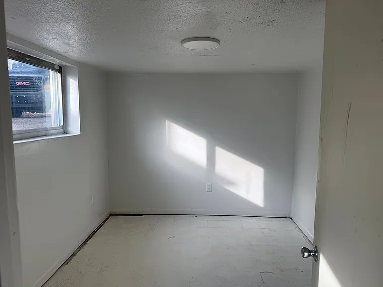 1335 S Osage St #B — Photo 6