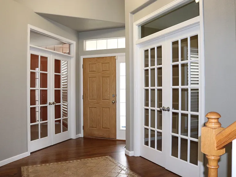 Entryway with tile inset