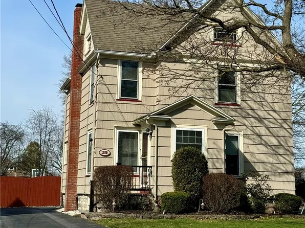 19 Trumbull Pkwy, Batavia, NY 14020