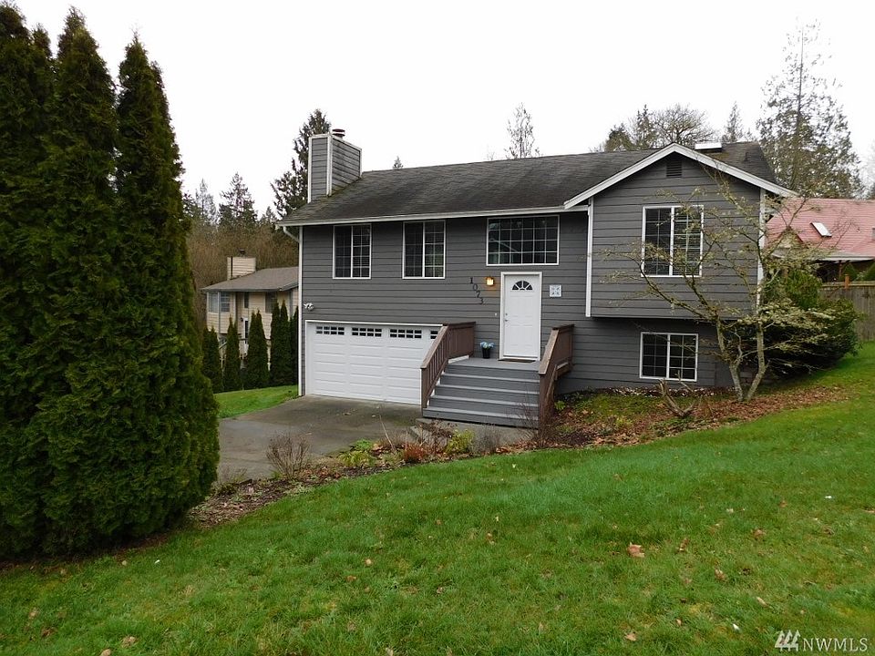 1st image of 1073 NE Lombard Ct