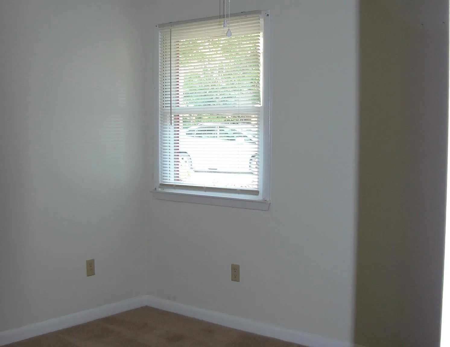 3 bed, 1834 sqft, $1,800 — Photo 3