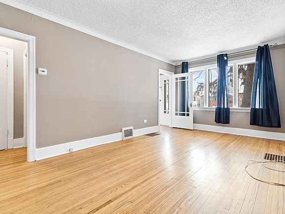 4th image of 2150 Broder St