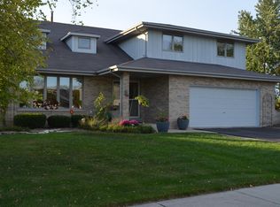 11632 Creek Crossing Dr, Mokena, IL 60448