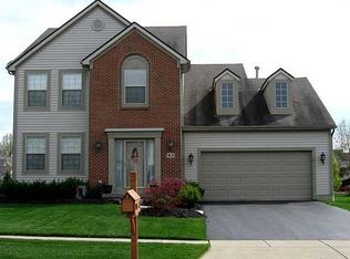 83 Runkle Dr, Pataskala, OH 43062