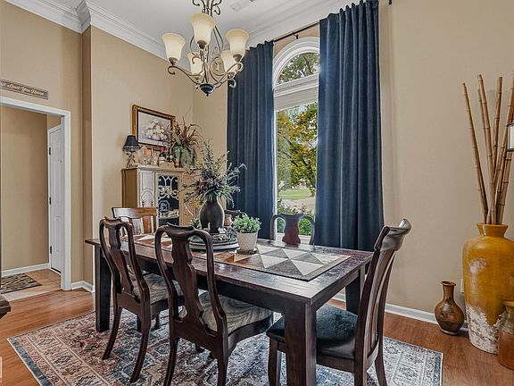 5th image of 1006 Fernwood Dr