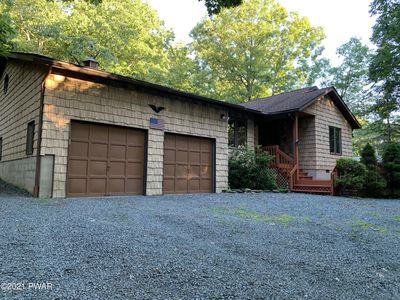 125 Portage Ln, Hawley, PA, 18428