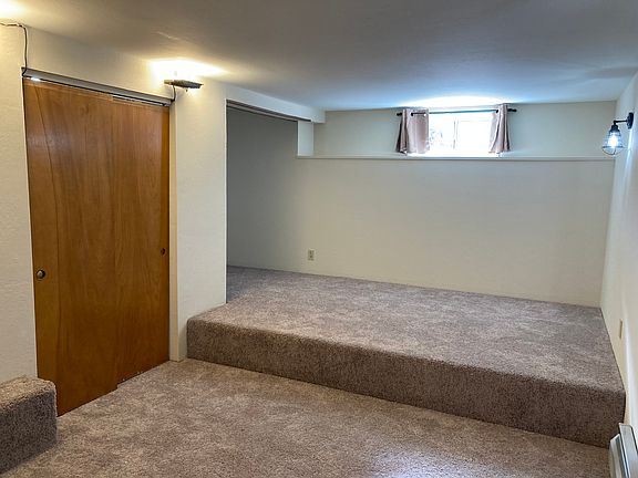 4th image of 1599 10th Ave #B