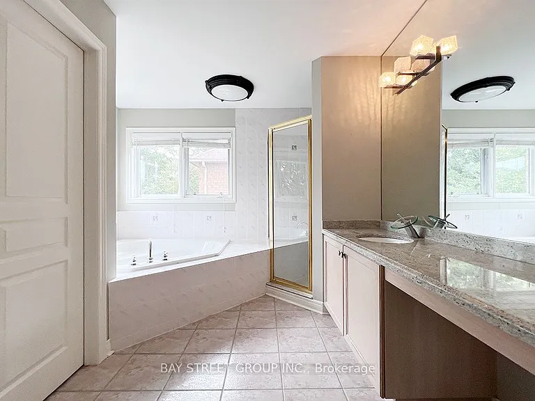 49 Forester Cres — Photo 17
