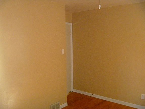 4th image of 14323 S Wallace Ave