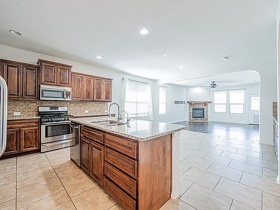 4th image of 6701 Colony Rd