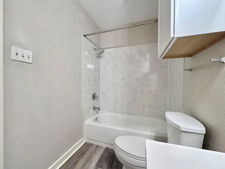 2110 Blue Meadow Dr #A — Photo 26