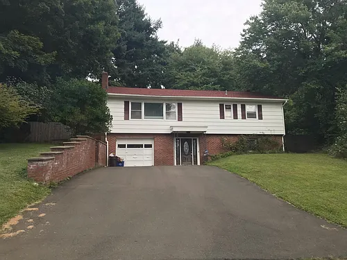 120 Burban Dr Photo 1