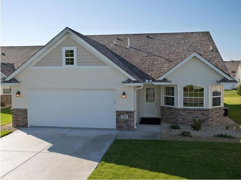 Bayview of Bridgewater 
One Level Living at its Best!